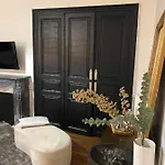 La Maison De Reina לינה וארוחת בוקר