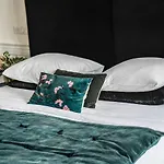 La Maison De Reina 4*