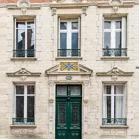 La Maison De Reina 4*