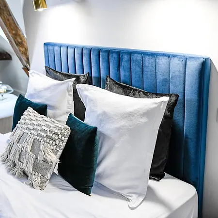 Bed & Breakfast La Maison De Reina