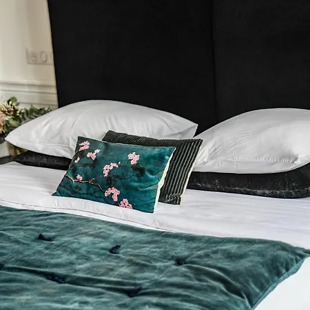 La Maison De Reina 4*