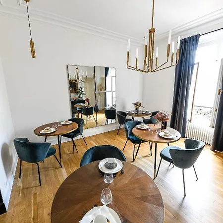 La Maison De Reina 住宿加早餐酒店 特鲁瓦