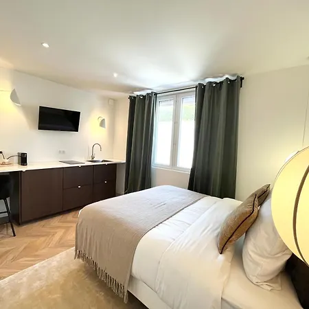 Bed & Breakfast La Maison De Reina