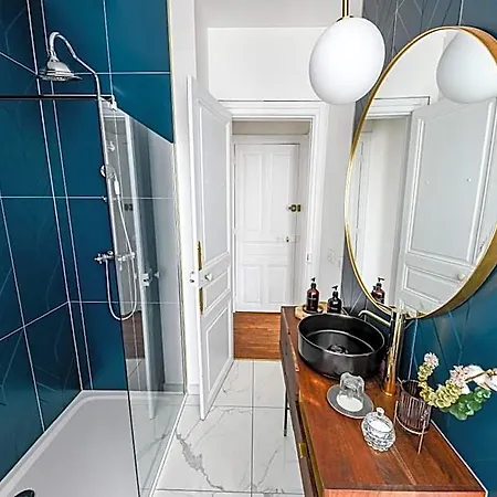 La Maison De Reina Bed & Breakfast Troyes