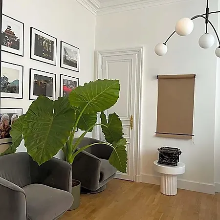 Bed & Breakfast La Maison De Reina