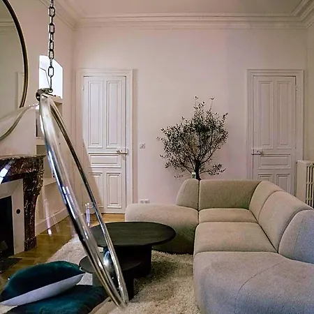 La Maison De Reina