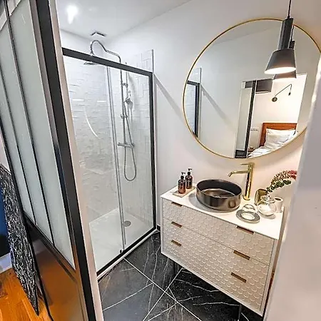 La Maison De Reina Bed & Breakfast Troyes