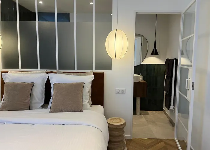 Bed & Breakfast La Maison De Reina