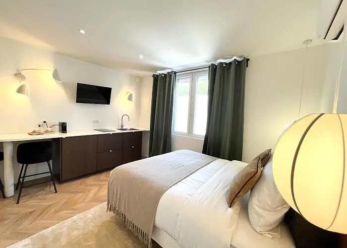 Bed & Breakfast La Maison De Reina